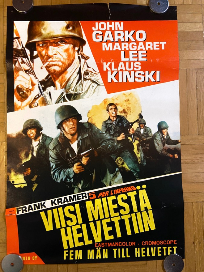 Vanha elokuvajuliste: Viisi miestä helvettiin