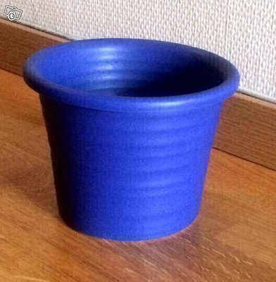 Siniharmaa keramiikka kukkaruukku