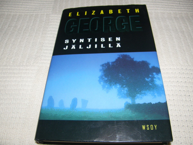 Elizabeth George Syntisen jäljillä  -sid