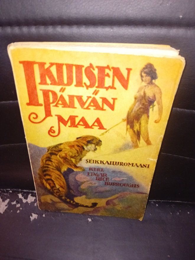 Burroughs  :  Ikuisen päivän maa ( SIS POSTIKULU )