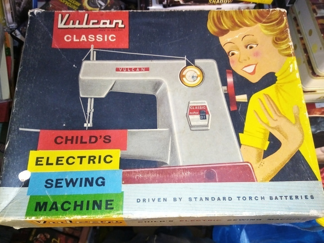 VULCAN LASTEN OMPELUKONE VINTAGE RETRO ( SIS POSTIKULU)