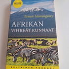 Ernest Hemingway-Afrikan Vihreät Kunnaat- Keltainen Pokkari - pikkukuva 1