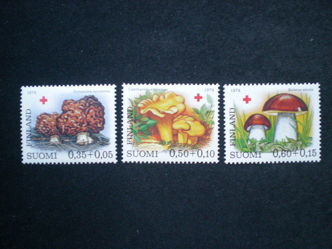 Punainen Risti PR-sarja 1974 - LaPe 752-754**