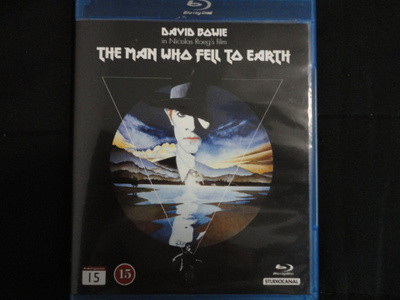 MAN WHO FELL TO EARTH BLU-RAY
