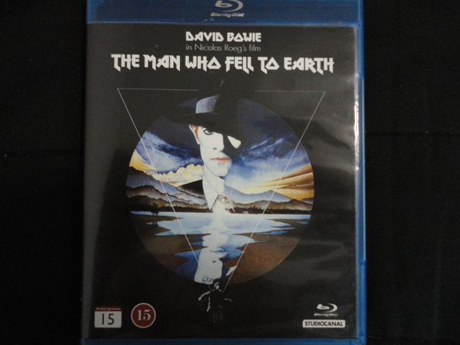 MAN WHO FELL TO EARTH BLU-RAY