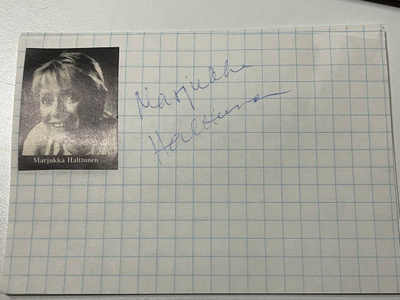 Marjukka Halttunen nimikirjoitus paperilla