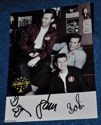 The Baseballs kortti nimikirjoituksilla