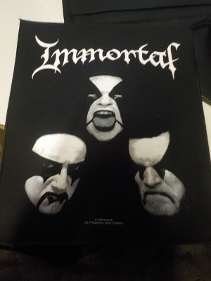 IMMORTAL UUSI SELKÄMERKKI