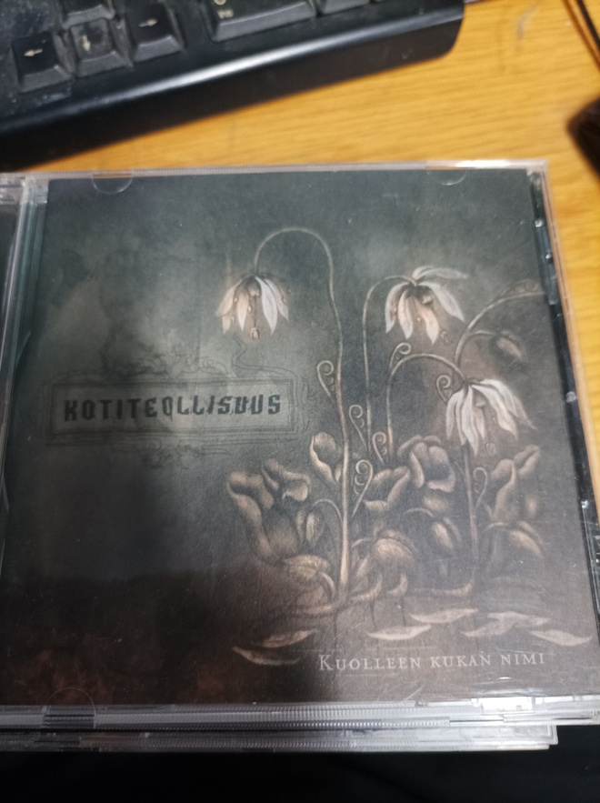 Kotiteollisuus Kuolleen kukan nimi