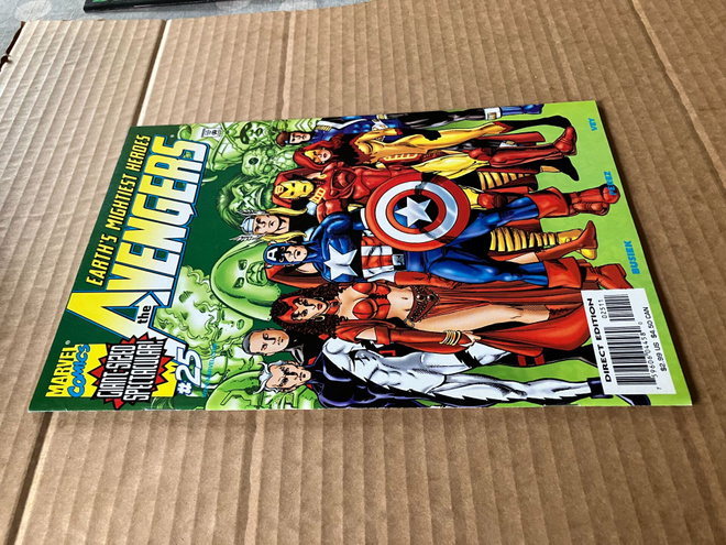 MARVEL AVENGERS 25/2000 HYVÄ