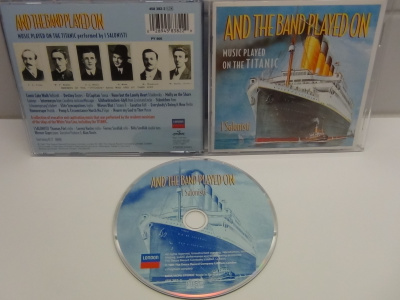AND THE BAND PLAYED ON - I SALONISTI,  TITANIC