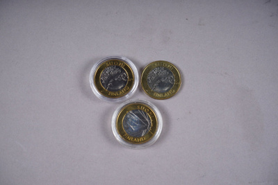 1153. 3kpl 'Maakuntaraha - 2010' 5€ juhlaraha.