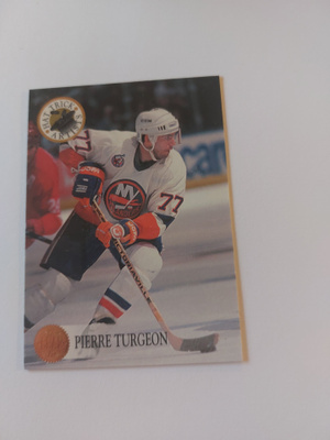 1993-94 Leaf Hat Trick Artists #5 Pierre Turgeon