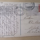 Suomalainen tupa, perhettä ovella, vanha  väripk, p. 1912 - pikkukuva 2