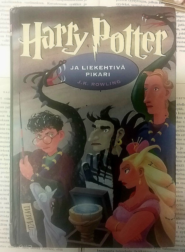 J.K. Rowling - Harry Potter ja liekehtivä pikari (sid.)