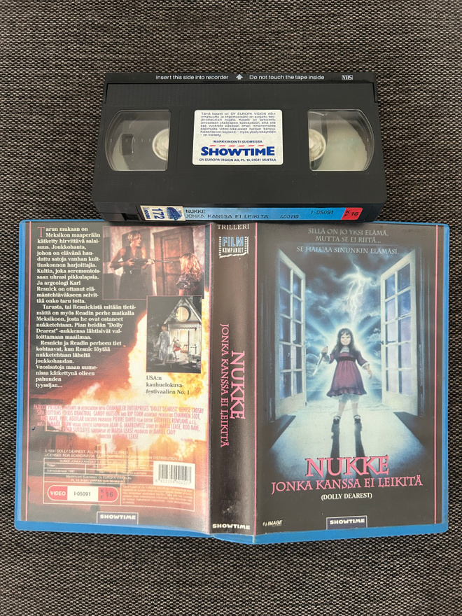 Nukke Jonka Kanssa Ei Leikitä - Dolly Dearest 1991 VHS FI