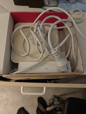 Apple mini mac + virtalähde