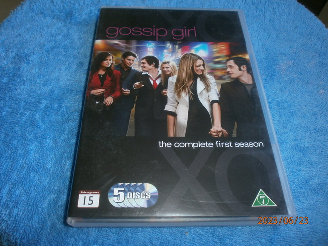 GOSSIP GIRL  1.kausi      -   DVD