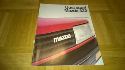 Esite Mazda 323, 1986
