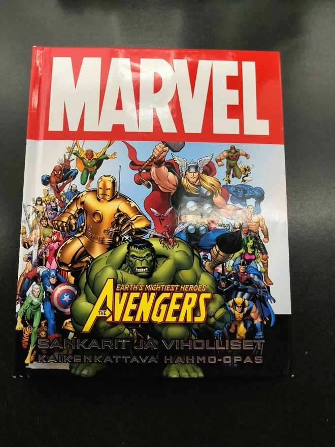 Marvel Sankarit ja viholliset kaikenkattava hahmo-opas