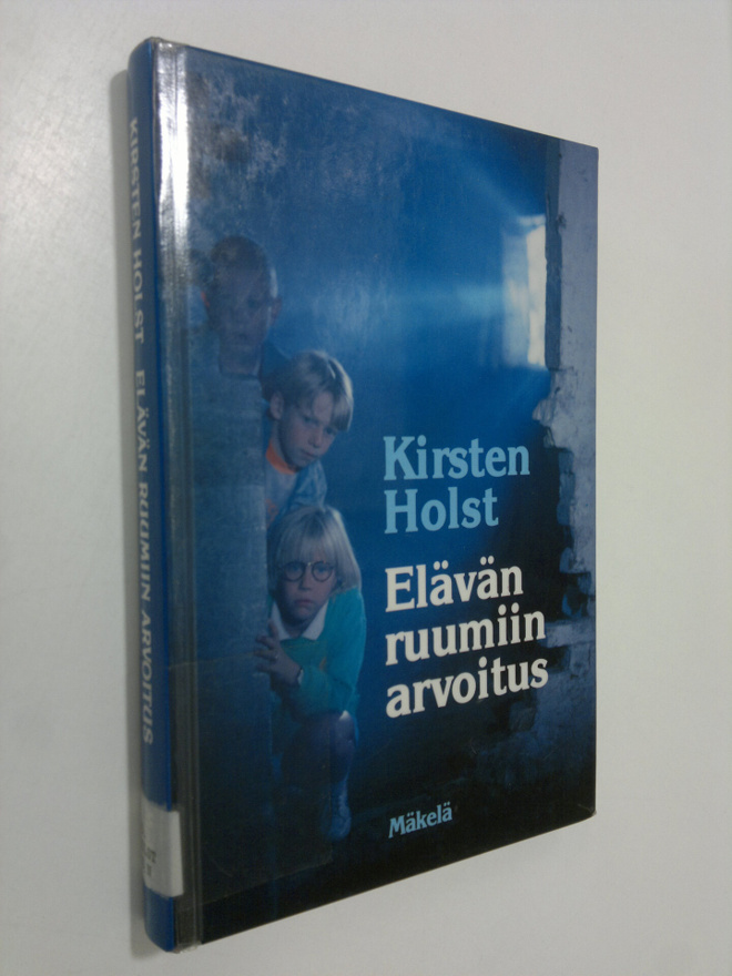 Kirsten Holst : Elävän ruumiin arvoitus