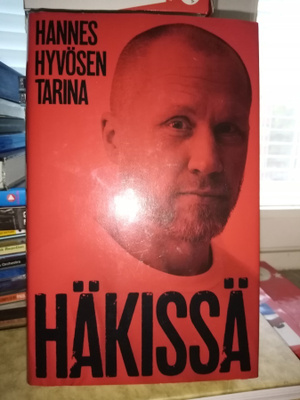Lehto : Häkissä ( SIS POSTIKULU)