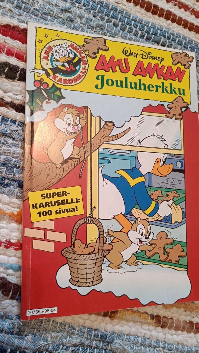 Aku Ankan jouluherkku