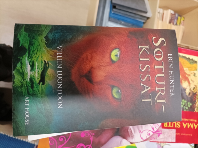 Erin Hunter Soturikissat Villiin luontoon