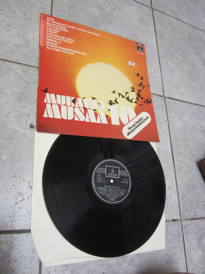 Various – Mukavaa Musaa 10 : mm sleepy sleepers, ronski & ex