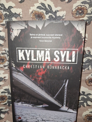 Cristian Rönnbacka : Kylmä syli,pokkari