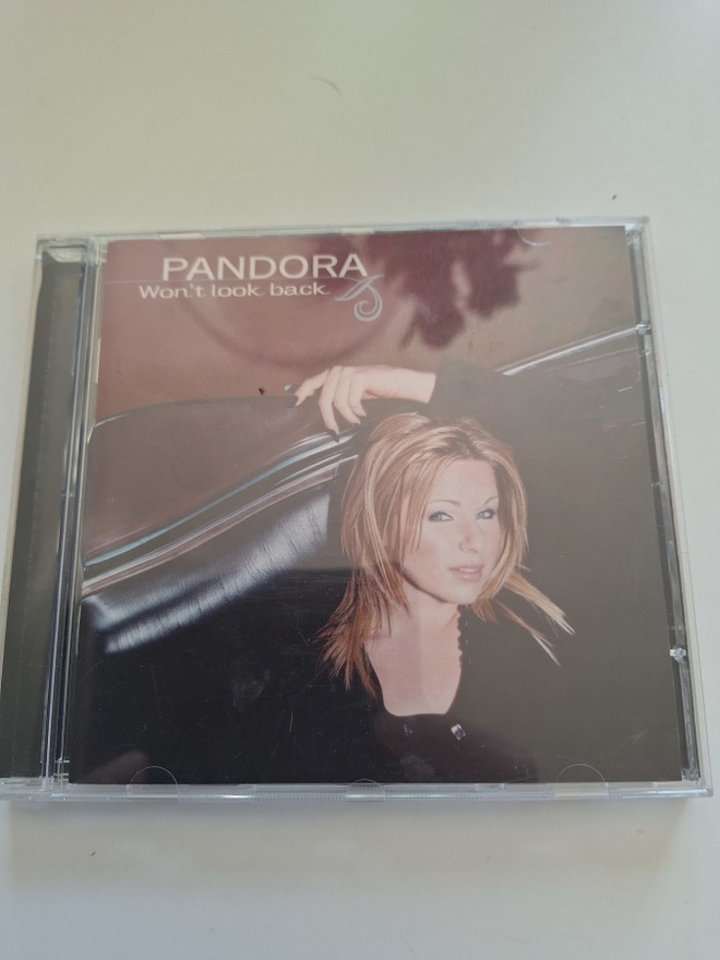 Pandora-Won't Look Back