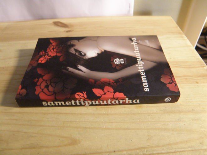 Erotica Samettipuutarha (nidottu)
