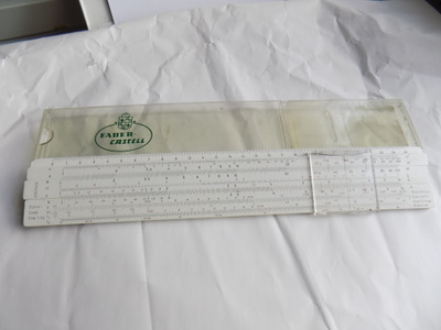 Faber Castell laskutikku matematiikalle