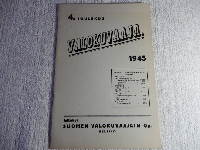 VALOKUVAAJA.  -LEHTI  4-1945