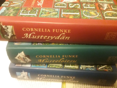 Cornelia Funke - Musteloitsu, Mustesydän, Mustemaailma (sid)