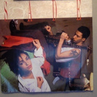SADE  ::  IS IT A CRIME  ::  VINYYLI  7"     1985 - pikkukuva 1