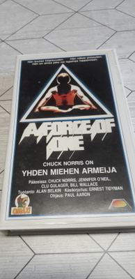 Yhden Miehen Armeija (Chuck Norris)