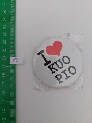pinssi rintamerkki paketti nro 70 :  I LOVE KUOPIO