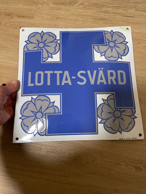 Lotta Svärd emalikyltti Kone ja Silta