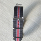 Musta NATO 22mm puna harmaat raidat ranneke - pikkukuva 3