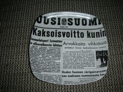 Arabia seinälautanen uusi Suomi