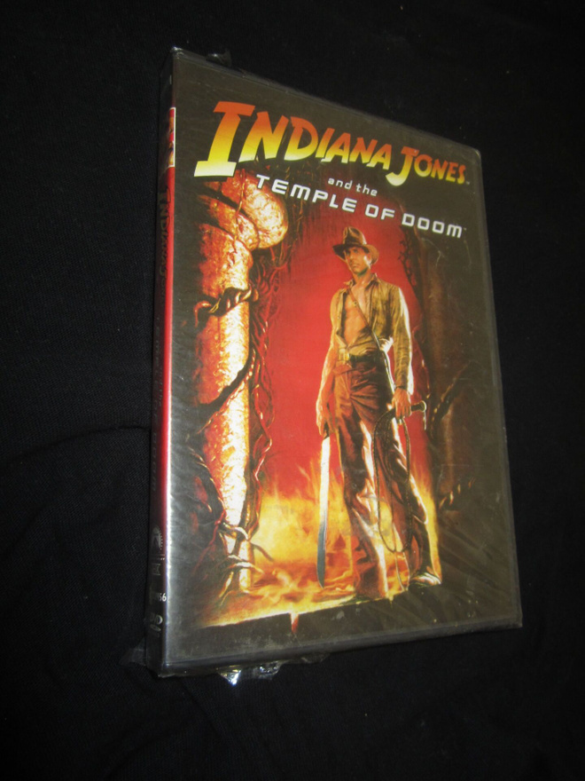 Indiana Jones ja tuomion temppeli Harrison Ford ; AVAAMATON
