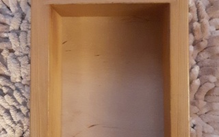 Aarikka pieni puulaatikko voirasia