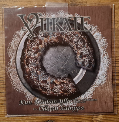 Viikate: Kuu Kaakon Yllä / Olkoon Humppa 7"