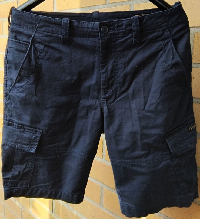 Miesten caprit / shortsit, Superdry, koko 34W
