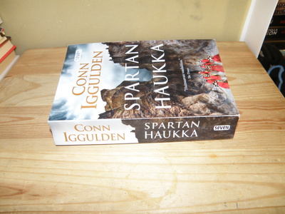 Conn Iggulden Spartan haukka (nidottu)