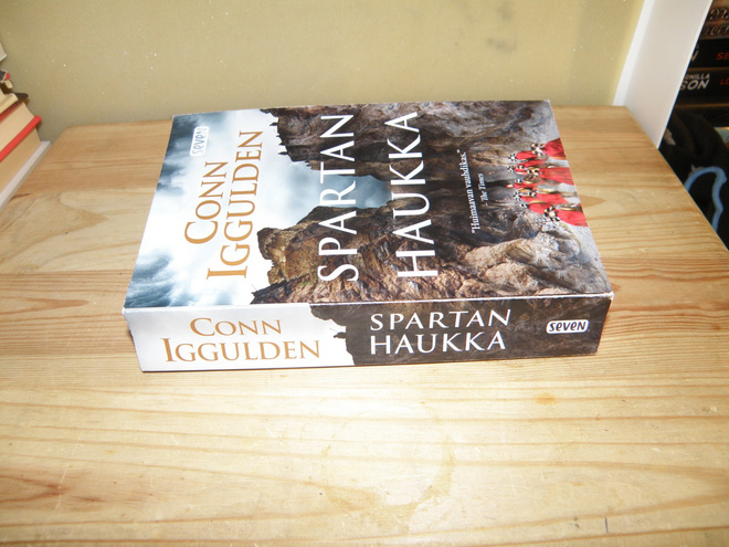 Conn Iggulden Spartan haukka (nidottu)