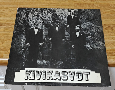 Kivikasvot LP