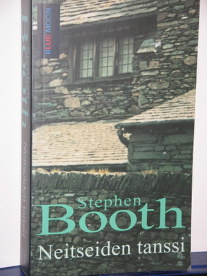 Stephen Booth : Neitseiden tanssi