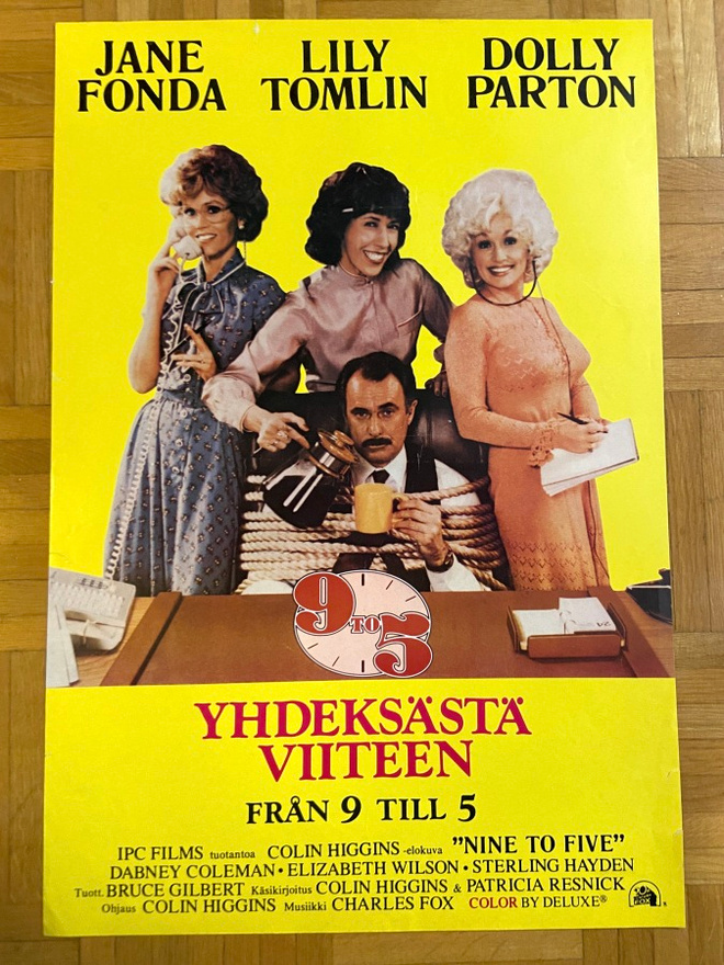 Vanha elokuvajuliste: Yhdeksästä viiteen